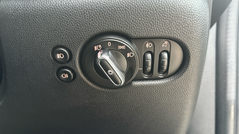 MINI Hatchback 1.5 Cooper 3dr Petrol Hatchback